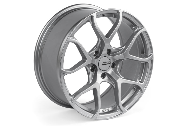 APR APR A01 Flow Formed - 18x8.5 - 5x112 - ET45 - 66.5mm Center Bore - Hyper Silver Wheel (WHL00015)