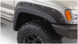 Bushwacker 99-04 Jeep Grand Cherokee Cutout Style Flares 4pc - Black - 10926-07