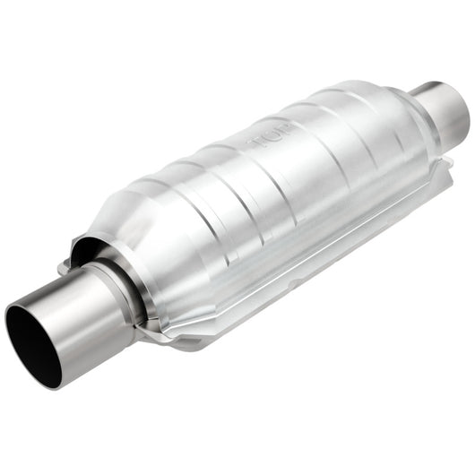 MagnaFlow Conv Univ 2in Inlet/Outlet Center/Center Round 11in Body L x 5.125in W x 15in Overall L - 51304