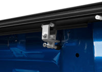 Retrax 07-18 Tundra CrewMax 5.5ft Bed with Deck Rail System RetraxONE XR - T-60841